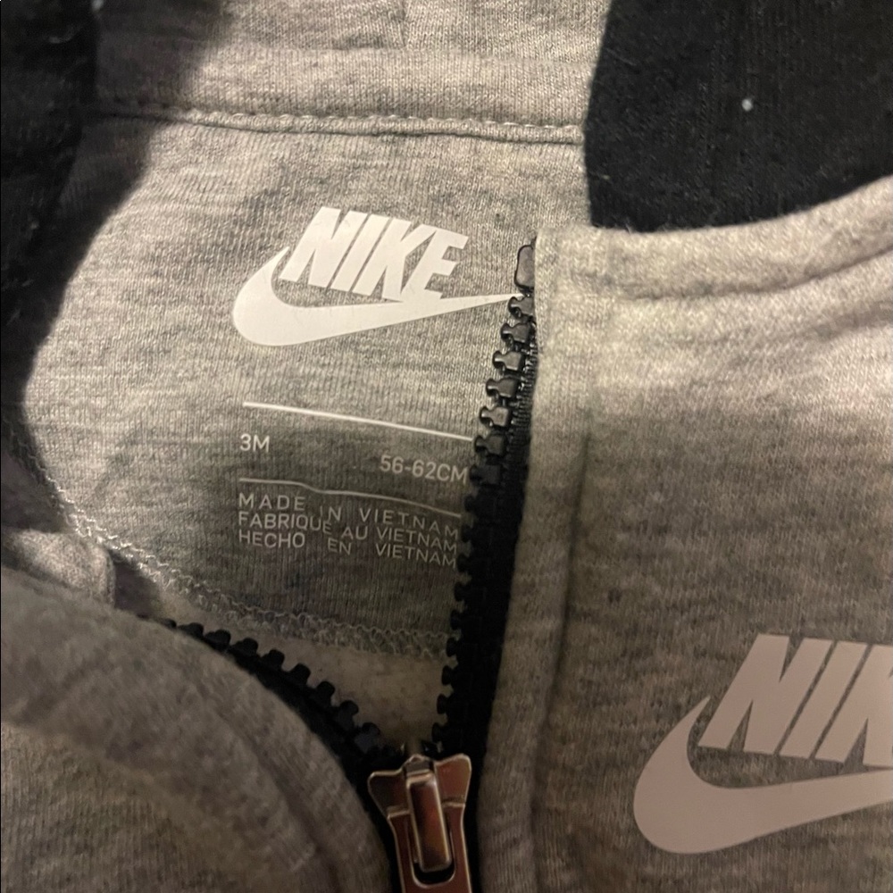 Nike 3 month one piece hooded romper vgc - Picture 2 of 2